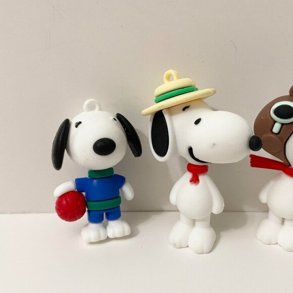 Lot of 4 Snoopy Figures Toys - Picture 2 of 13